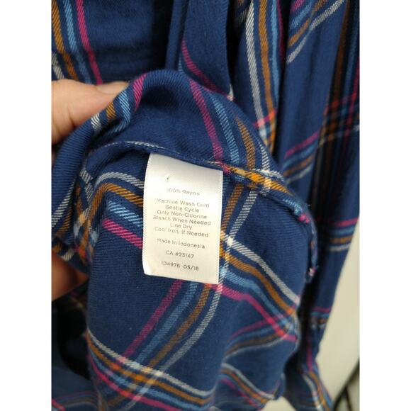 Talbots Perfect Shirt Petite 2XP Buckingham Plaid Long Sleeve Button Front Blue - Picture 9 of 9